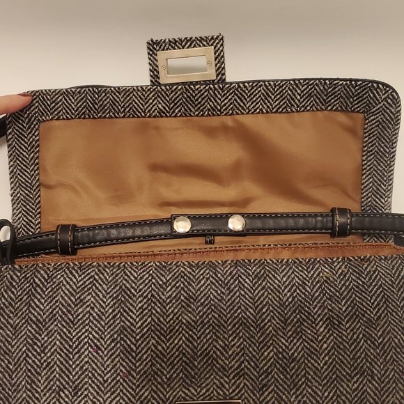 Nine West gray herringbone tweed convertible baguette purse - Picture 7 of 16